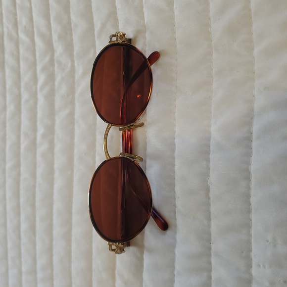 Gucci Accessories - Vintage Gucci Gold and Red Oval Sunglasses